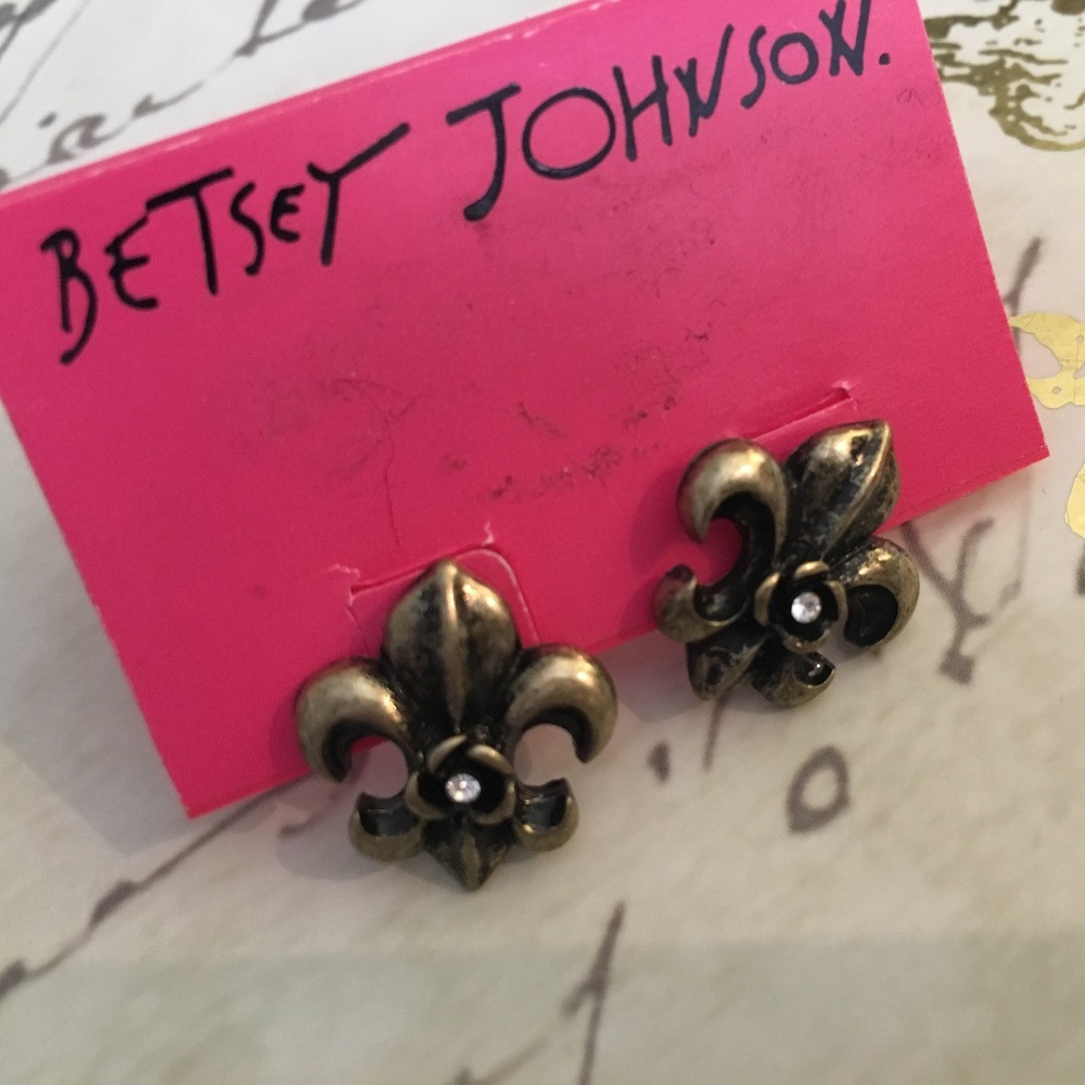 Betsey Johnson Filigree Stud Earrings